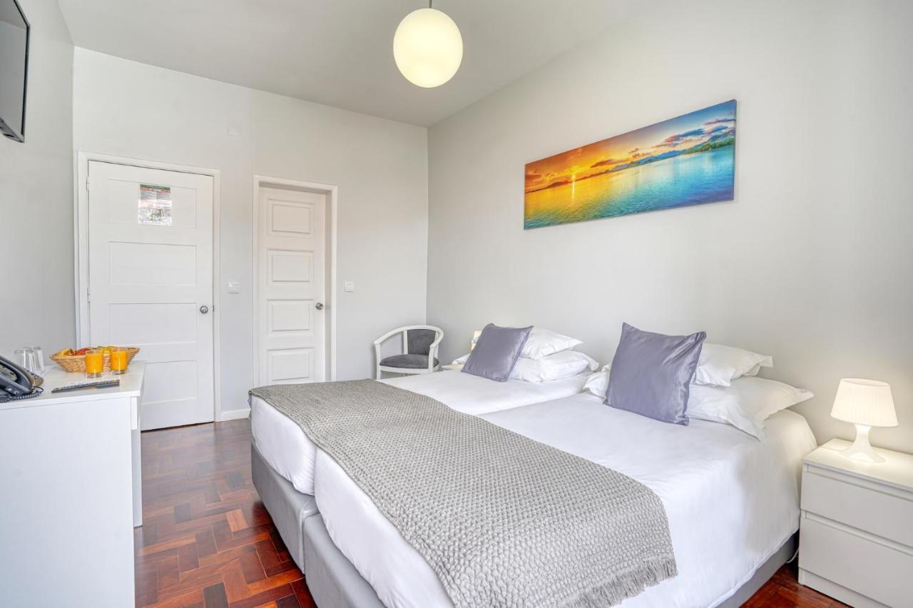 פונשל Vila Camacho Guest House מראה חיצוני תמונה
